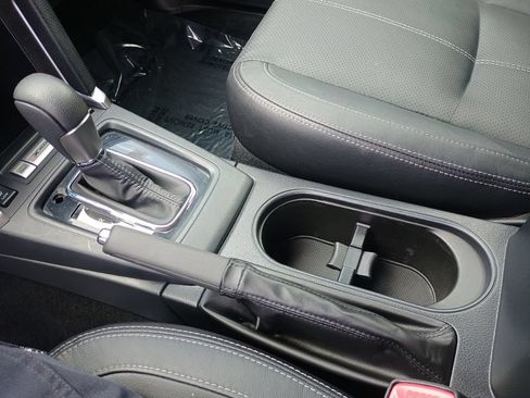 Used 2017 Subaru Forester 2.5i Touring AWD/4WD image 27
