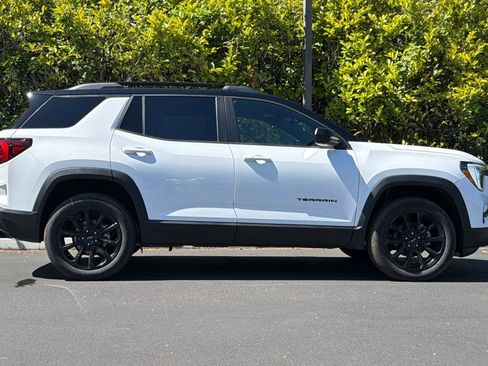 New 2026 GMC Terrain Elevation AWD/4WD image 4