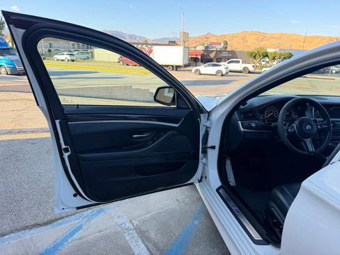 Used 2016 BMW 535i Sedan RWD image 9