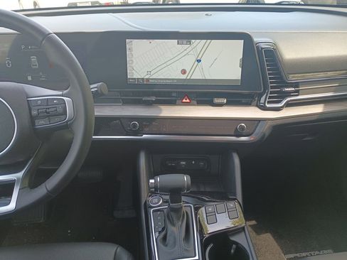 Used 2024 Kia Sportage X-Line image 18