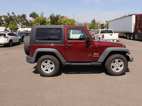 Used 2009 Jeep Wrangler X AWD/4WD image 4