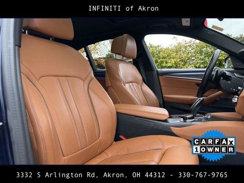 Used 2023 BMW M550i xDrive w/ Executive Package image 32