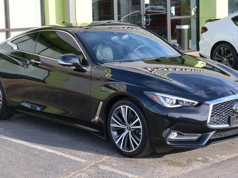 Used 2021 INFINITI Q60 3.0t Luxe w/ Essential Package image 5