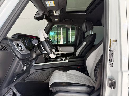 Used 2021 Mercedes-Benz G 550 image 20