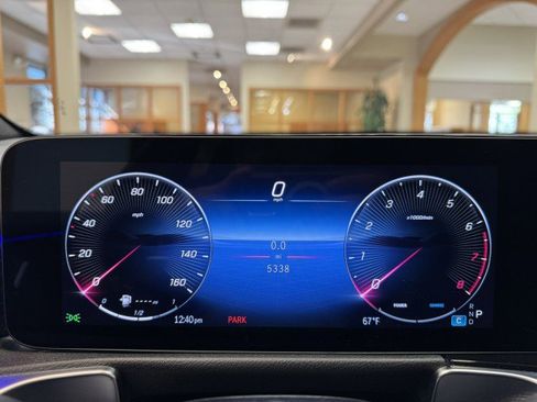 Certified 2025 Mercedes-Benz GLB 250 image 9