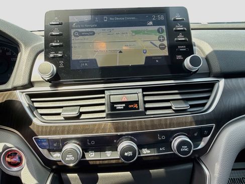 Used 2020 Honda Accord Touring image 15