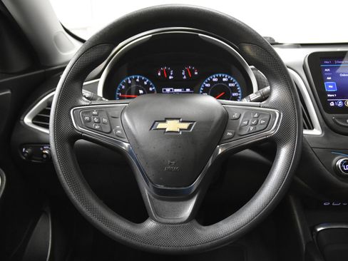 Used 2023 Chevrolet Malibu LT FWD image 17