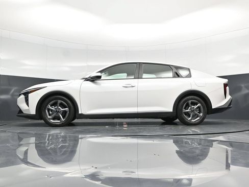 Used 2025 Kia K4 FWD image 55