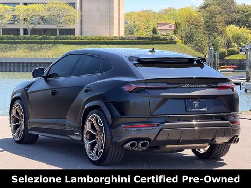 Used 2023 Lamborghini Urus Performante AWD/4WD image 3