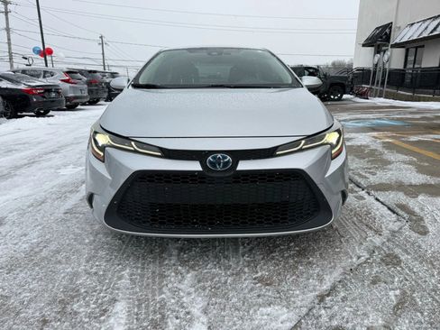 Used 2020 Toyota Corolla LE image 4
