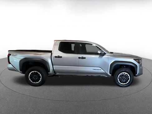 Used 2025 Toyota Tacoma TRD Off-Road AWD/4WD image 14