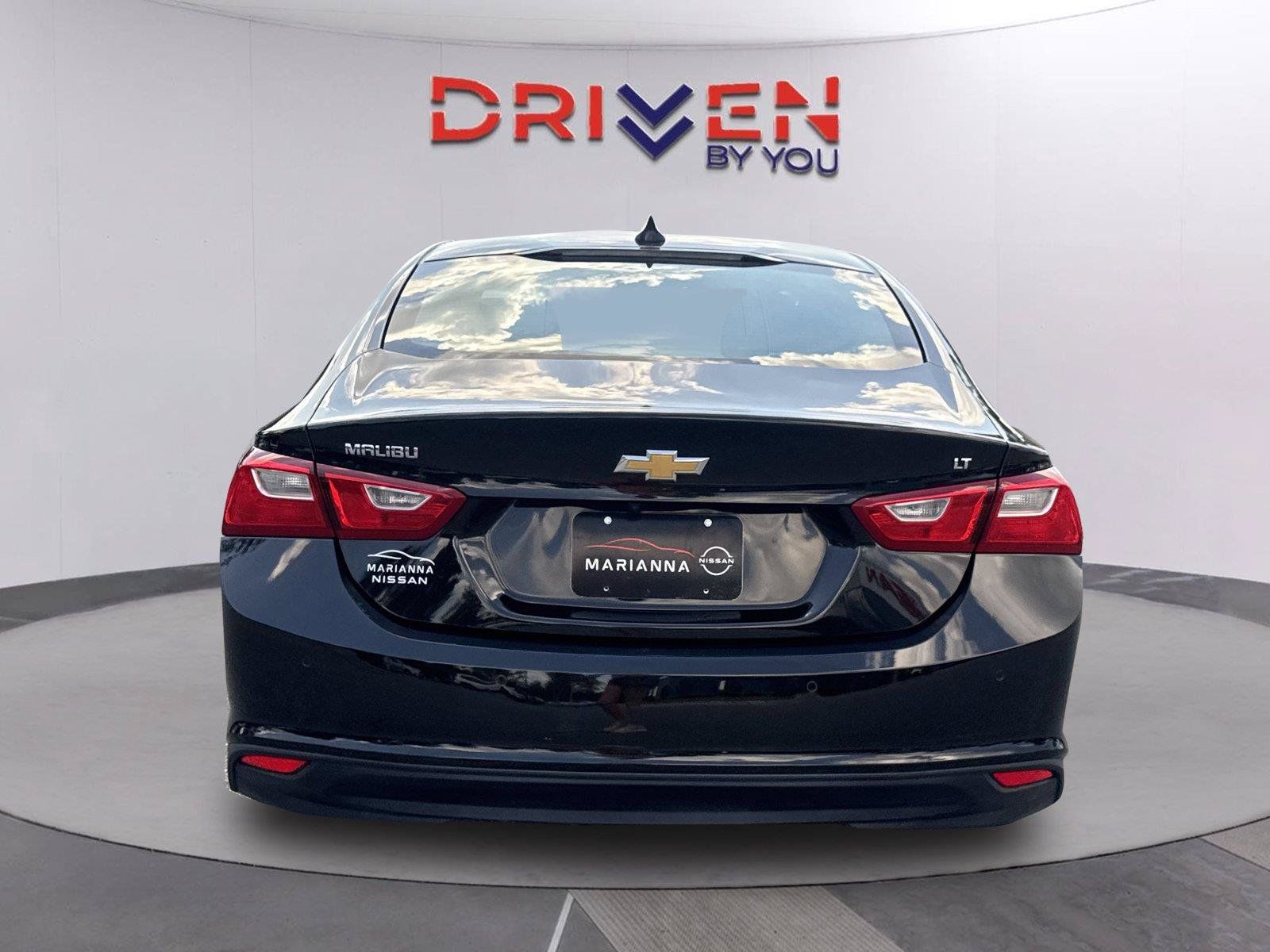 Used 2025 Chevrolet Malibu LT FWD image 4