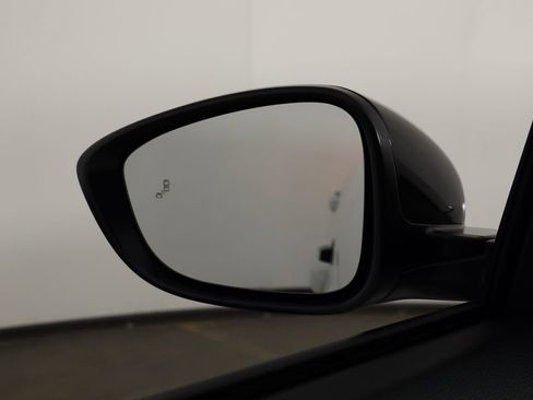 Used 2025 Honda Accord SE image 32