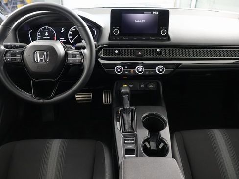 Used 2023 Honda Civic Sport image 2
