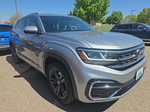 Used 2022 Volkswagen Atlas Cross Sport SEL R-Line AWD/4WD image 13