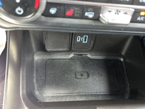Used 2022 Ford Bronco Outer Banks w/ Sasquatch Package AWD/4WD image 34