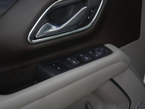 Used 2023 GMC Yukon XL SLT w/ SLT Luxury Package AWD/4WD image 22