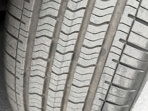 Used 2025 Tesla Model 3 Long Range image 34