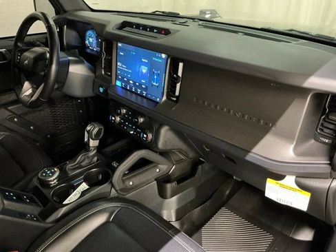 Used 2025 Ford Bronco Big Bend w/ Black Diamond Package AWD/4WD image 20