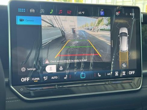 New 2026 Volkswagen Tiguan SE image 19