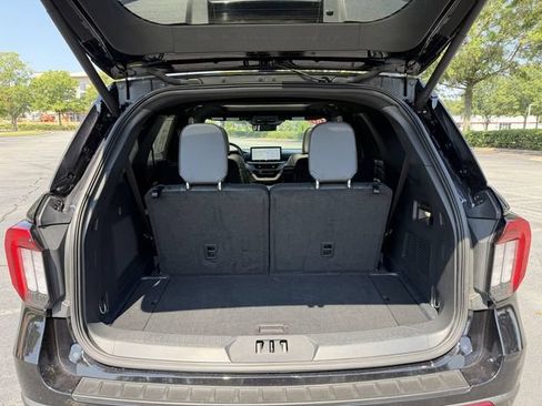 Used 2025 Ford Explorer ST AWD/4WD image 44