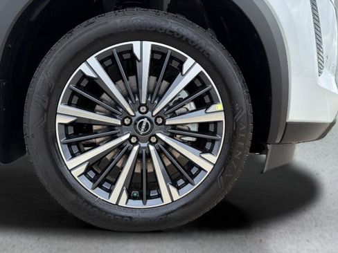 New 2026 Nissan Pathfinder Platinum AWD/4WD image 29