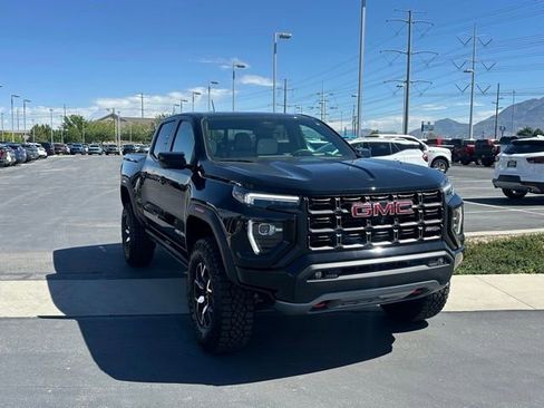 Certified 2025 GMC Canyon AT4 w/ AT4X Package AWD/4WD image 29