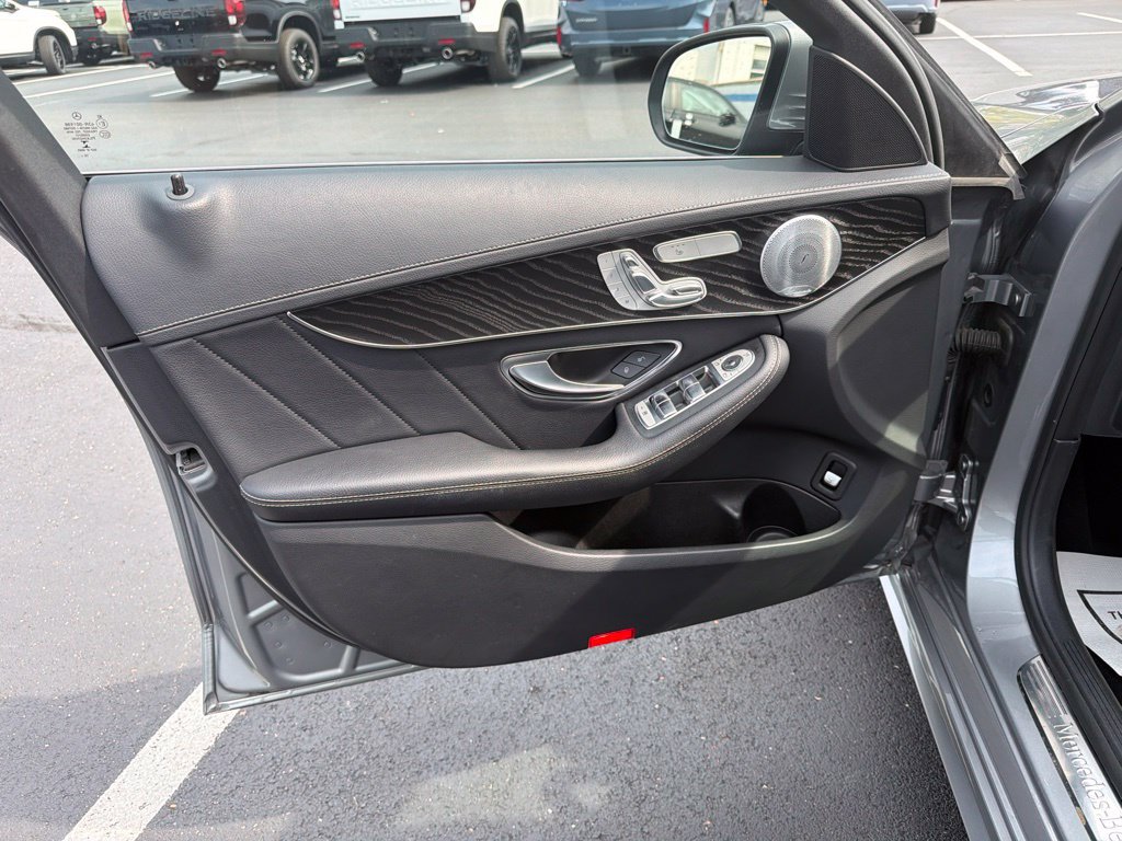 Used 2016 Mercedes-Benz C 300 4MATIC Sedan image 18