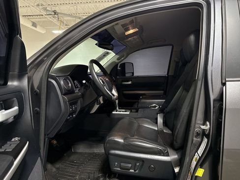 Used 2018 Toyota Tundra SR5 w/ TRD Sport Package AWD/4WD image 20