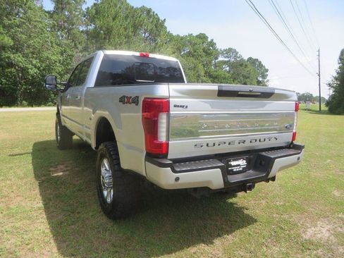 Used 2019 Ford F350 Platinum w/ Platinum Ultimate Package AWD/4WD image 8