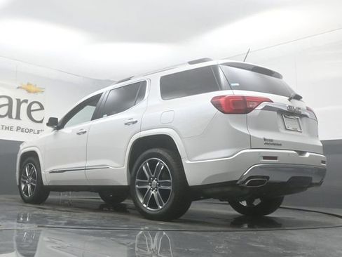 Used 2019 GMC Acadia Denali w/ Technology Package FWD image 5