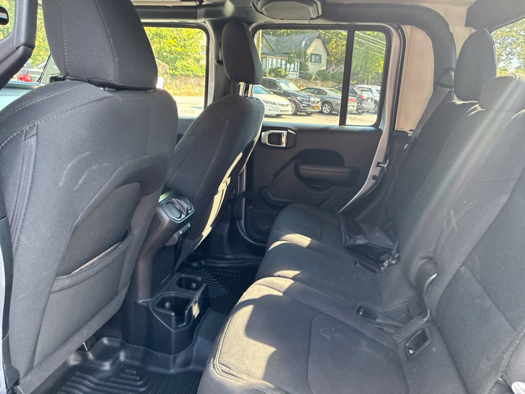 Used 2021 Jeep Gladiator Sport AWD/4WD image 10