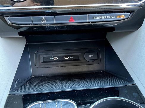 Used 2022 Volkswagen Atlas SE image 24