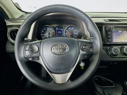 Used 2017 Toyota RAV4 LE image 11