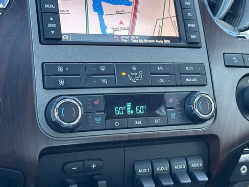 Used 2011 Ford F250 Lariat w/ Lariat Ultimate Pkg image 17