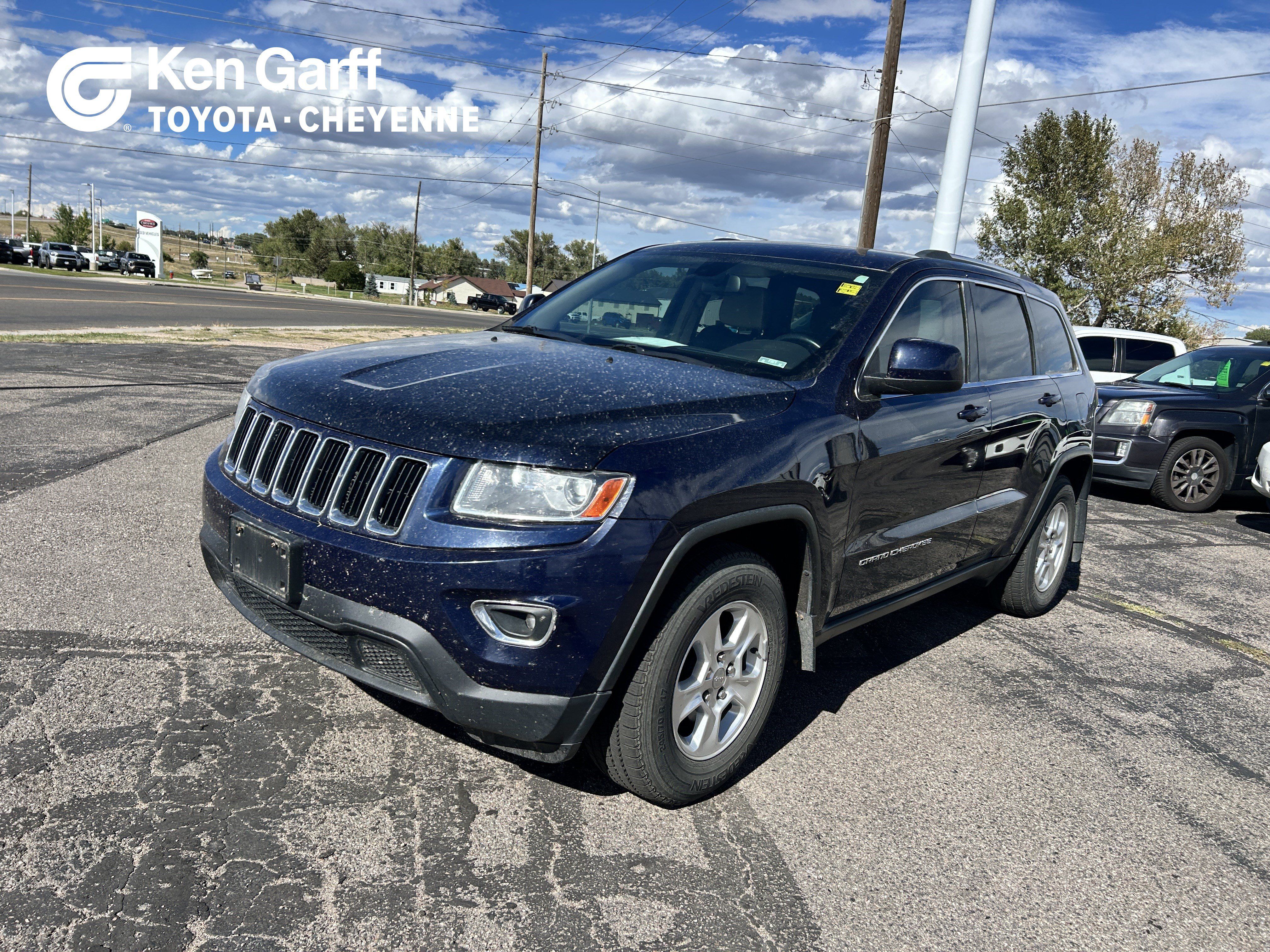 Used 2014 Jeep Grand Cherokee Laredo w/ Trailer Tow Group IV AWD/4WD image 1