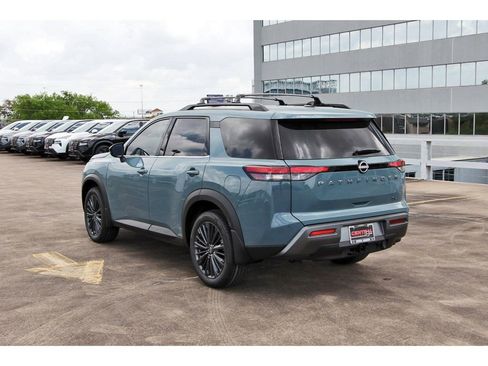 New 2026 Nissan Pathfinder SL w/ SL Premium Package FWD image 3