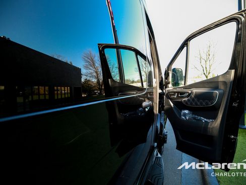 New 2024 Mercedes-Benz Sprinter 3500 image 17