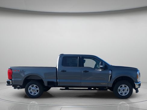 New 2026 Ford F250 XLT AWD/4WD image 42