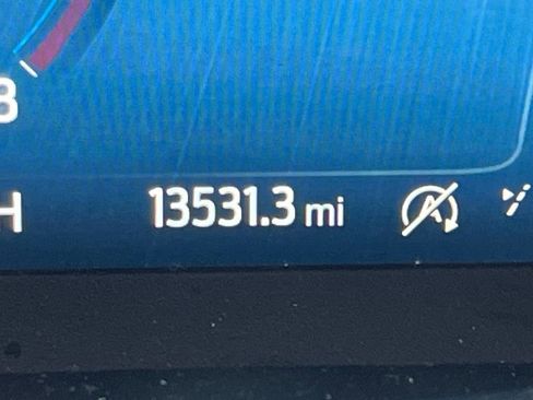 Used 2023 Ford Escape Platinum image 9