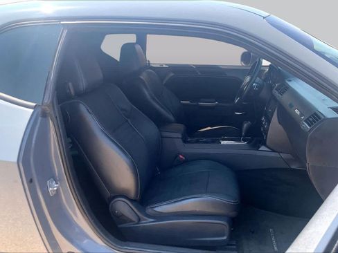 Used 2012 Dodge Challenger SXT Plus RWD image 8