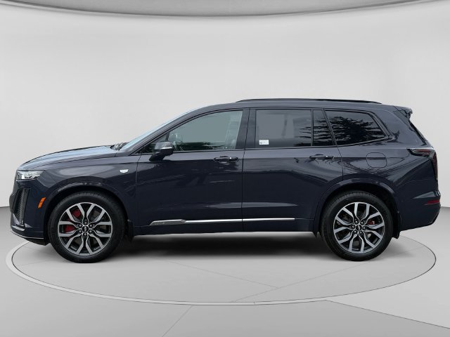 Used 2024 Cadillac XT6 Sport w/ Technology Package AWD/4WD image 2