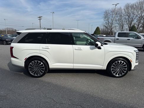 Used 2026 Hyundai Palisade Calligraphy image 8