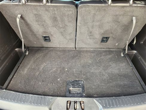 Used 2020 Ford Explorer XLT w/ Equipment Group 202A image 32