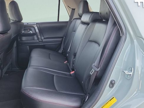 Used 2023 Toyota 4Runner TRD Off-Road Premium w/ Moonroof Package AWD/4WD image 10