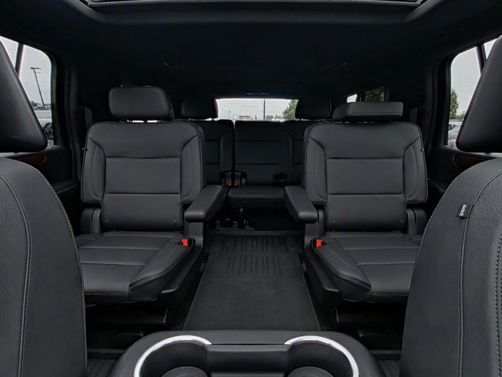 Used 2025 GMC Yukon XL Denali w/ Denali Reserve Package AWD/4WD image 20