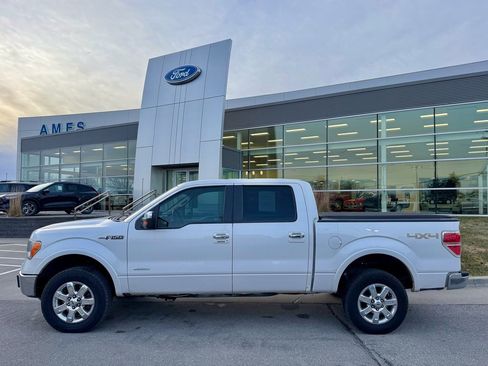Used 2014 Ford F150 Lariat w/ Lariat Chrome Package image 2
