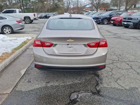 Used 2024 Chevrolet Malibu LT image 5