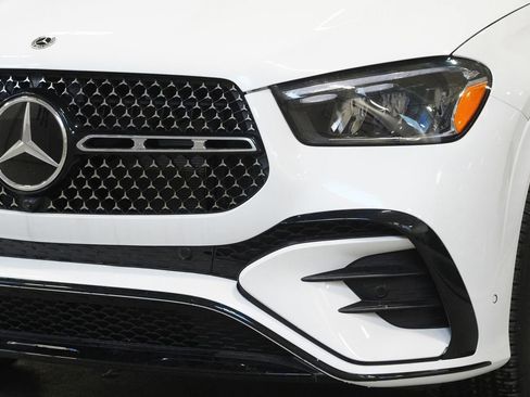 New 2026 Mercedes-Benz GLE 450 4MATIC Coupe image 9
