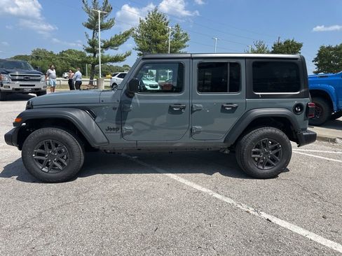 New 2025 Jeep Wrangler Unlimited Sport AWD/4WD image 18